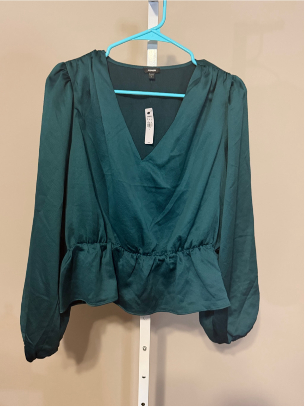 Women's Express Long Sleeve Peplum Blouse, Green, Size L